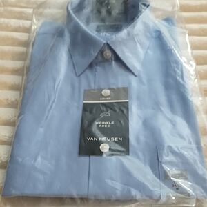Van Heusen Men's Light Blue Dress Shirt